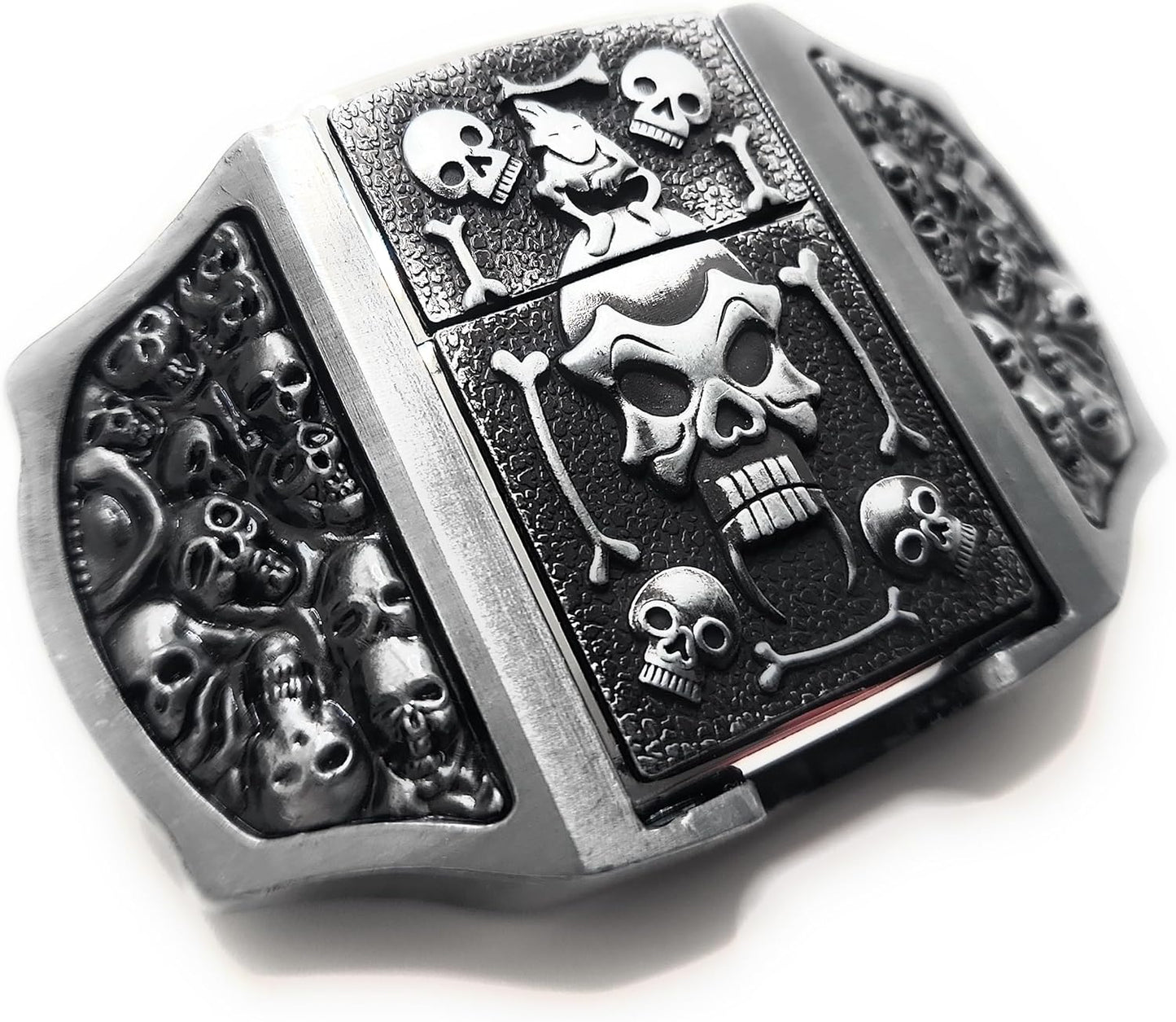 Skulls & Fangs Belt Buckle with Hidden Lighter – Gothic Heavy Metal Accessory for Men – Skull Flame Design – Functional Novelty Gift for Bikers, Rockers, Punk & Goth Styles