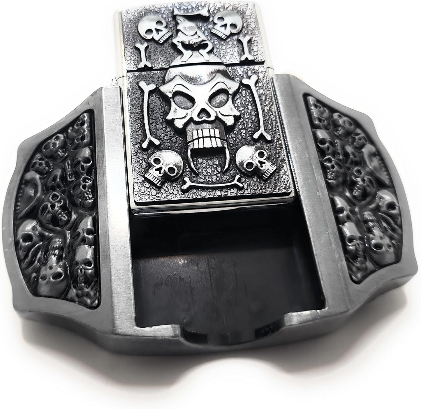 Skulls & Fangs Belt Buckle with Hidden Lighter – Gothic Heavy Metal Accessory for Men – Skull Flame Design – Functional Novelty Gift for Bikers, Rockers, Punk & Goth Styles